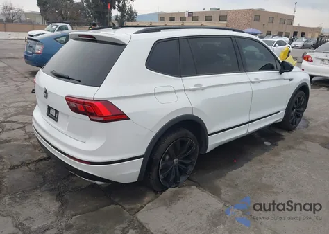 2021 Volkswagen Tiguan 2.0T Se/2.0T Se R-Line Black/2.0T Sel from USA, damaged, VIN 3VV3B7AX9MM099451